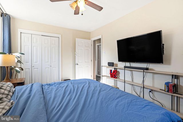 7265 HILL RD, Philadelphia, PA 19128