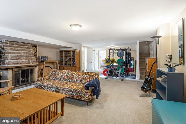 7265 HILL RD, Philadelphia, PA 19128