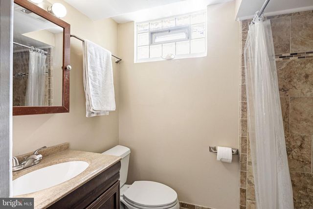 7265 HILL RD, Philadelphia, PA 19128