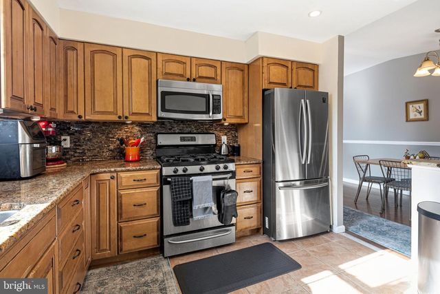 7265 HILL RD, Philadelphia, PA 19128