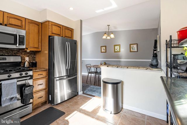 7265 HILL RD, Philadelphia, PA 19128