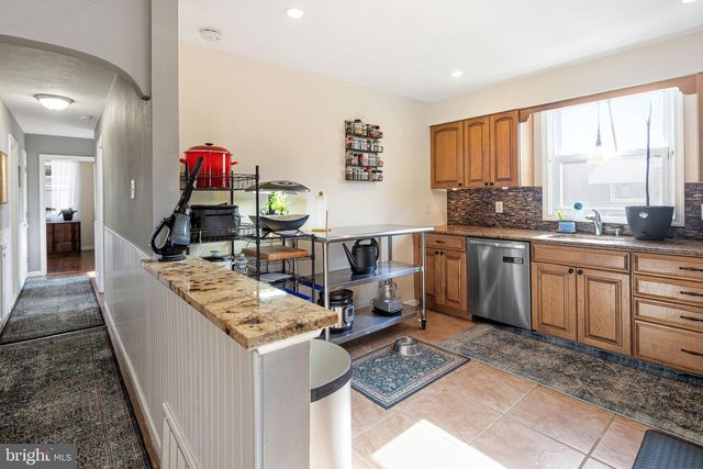 7265 HILL RD, Philadelphia, PA 19128