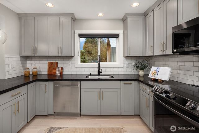 1107 NW 14th Street, North Bend, WA 98045