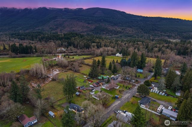 1107 NW 14th Street, North Bend, WA 98045