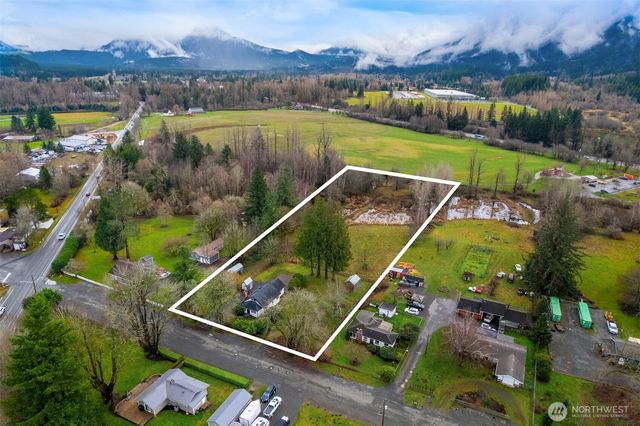 1107 NW 14th Street, North Bend, WA 98045