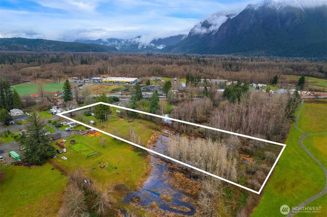 1107 NW 14th Street, North Bend, WA 98045