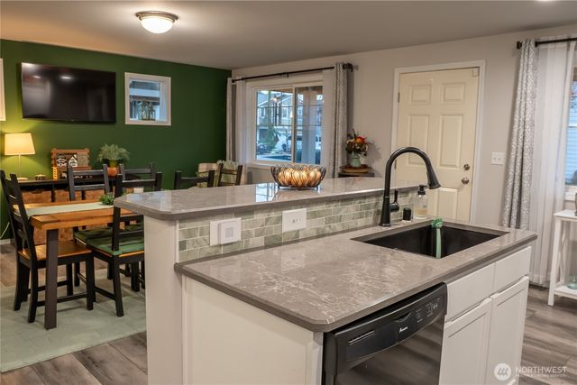 4736 145th Place NE, Marysville, WA 98271