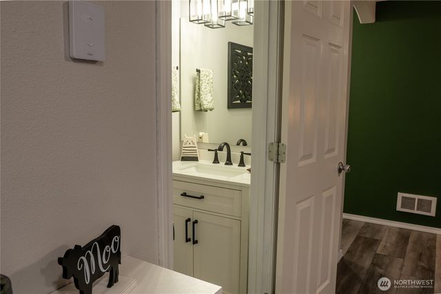 4736 145th Place NE, Marysville, WA 98271