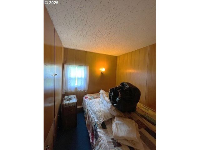 55058 FRANKLIN Rd, Bandon, OR 97411