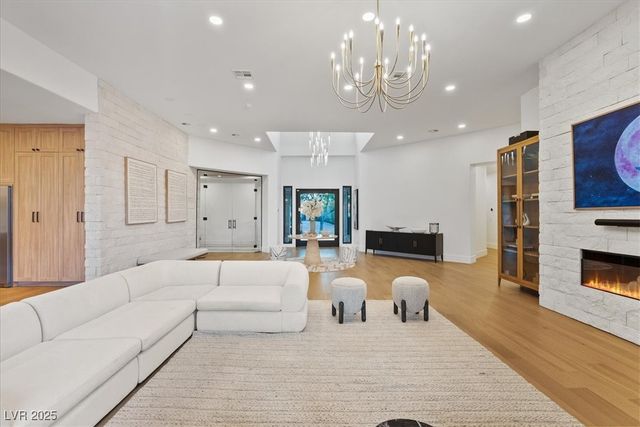 1416 Iron Hills Lane, Las Vegas, NV 89134