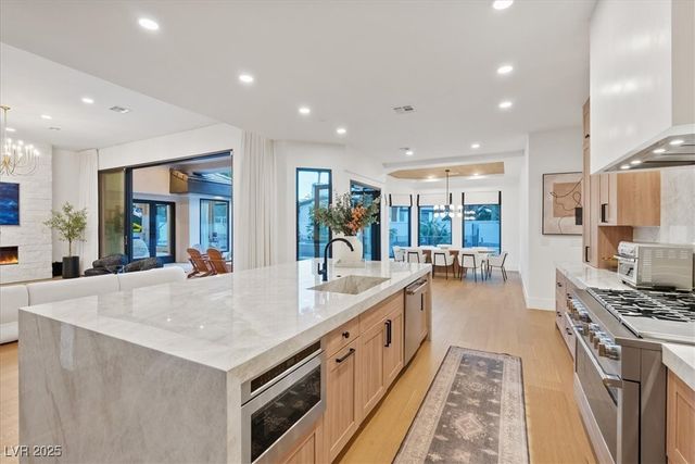 1416 Iron Hills Lane, Las Vegas, NV 89134