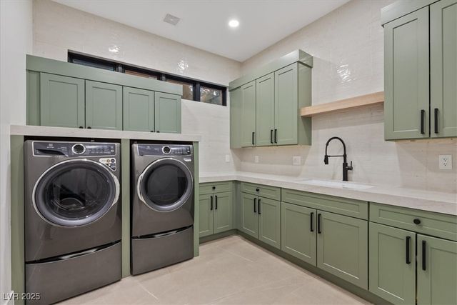 1416 Iron Hills Lane, Las Vegas, NV 89134