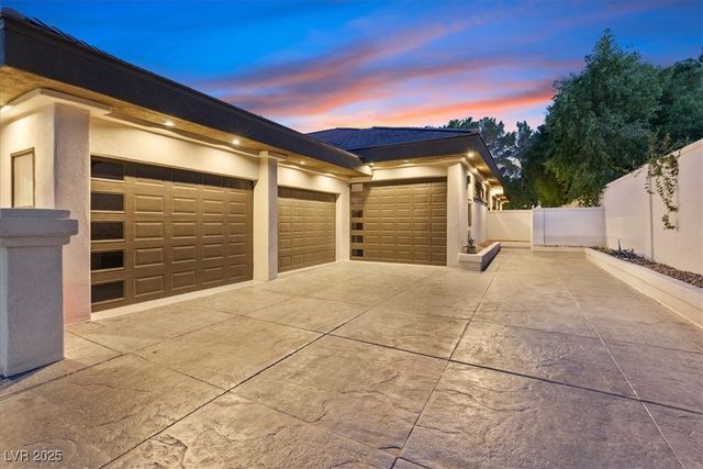 1416 Iron Hills Lane, Las Vegas, NV 89134