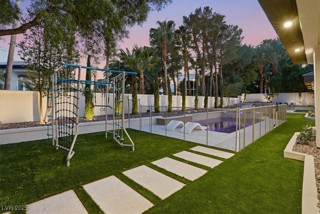 1416 Iron Hills Lane, Las Vegas, NV 89134