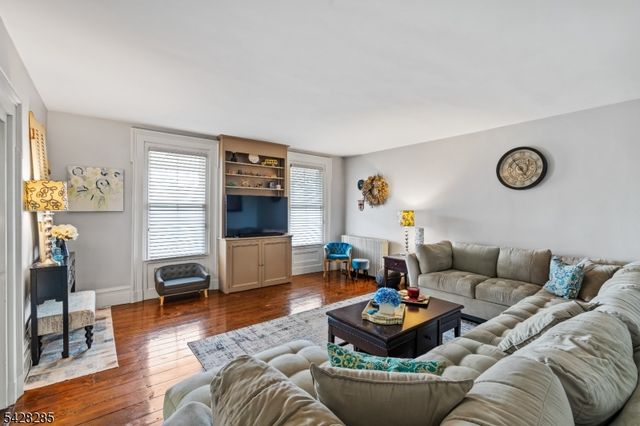 269 Quakertown Rd, Franklin Twp., NJ 08867