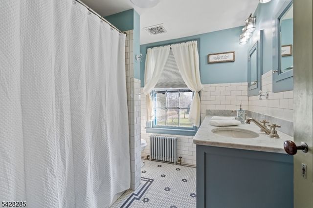 269 Quakertown Rd, Franklin Twp., NJ 08867