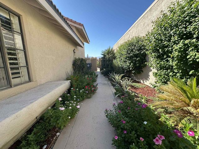 4 Hermosillo Lane, Palm Desert, CA 92260