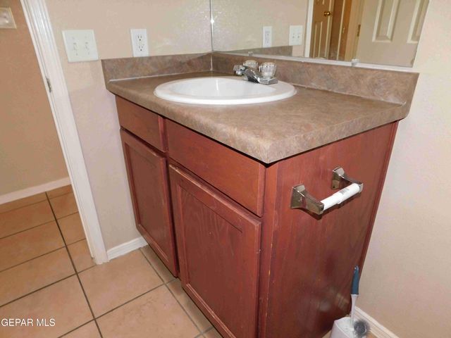 11968 DIANA CANDIA B, El Paso, TX 79936