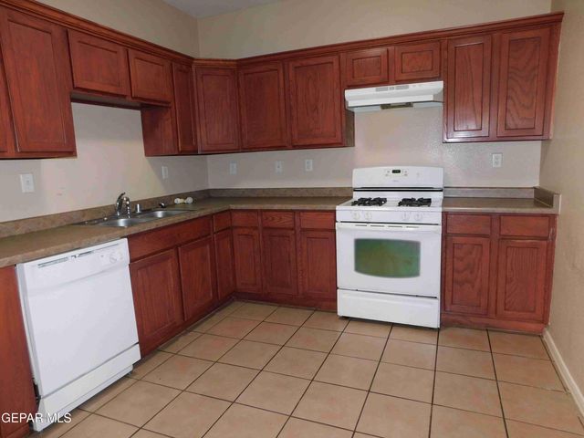 11968 DIANA CANDIA B, El Paso, TX 79936