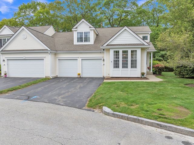 16 Linkside Ct 16, Northbridge, MA 01534