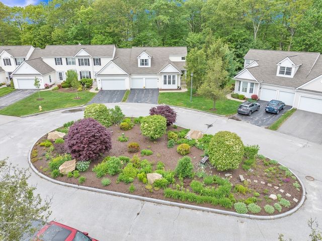 16 Linkside Ct 16, Northbridge, MA 01534