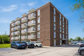 7225 W Higgins Avenue 502, Chicago, IL 60656