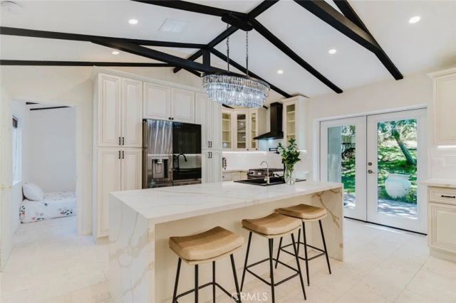 2234 E Hillcrest Drive, Thousand Oaks, CA 91362