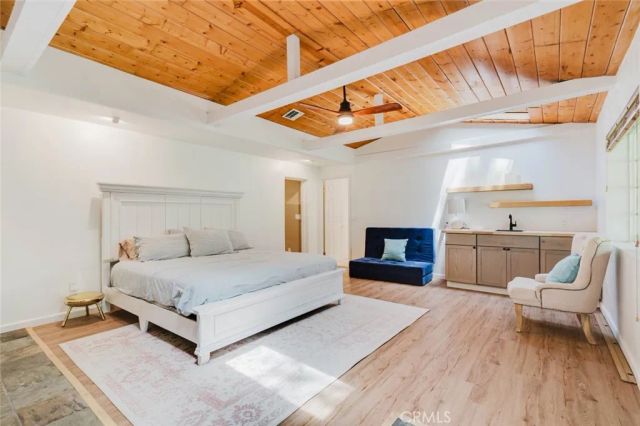 2234 E Hillcrest Drive, Thousand Oaks, CA 91362