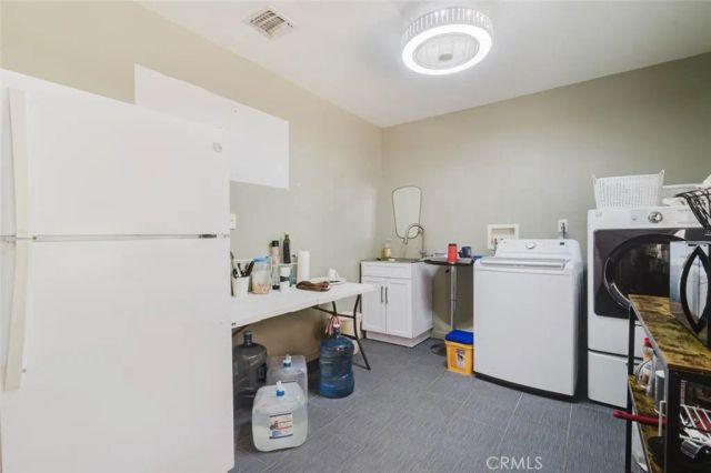 2234 E Hillcrest Drive, Thousand Oaks, CA 91362