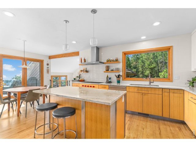 716 Brook Rd, Boulder, CO 80302