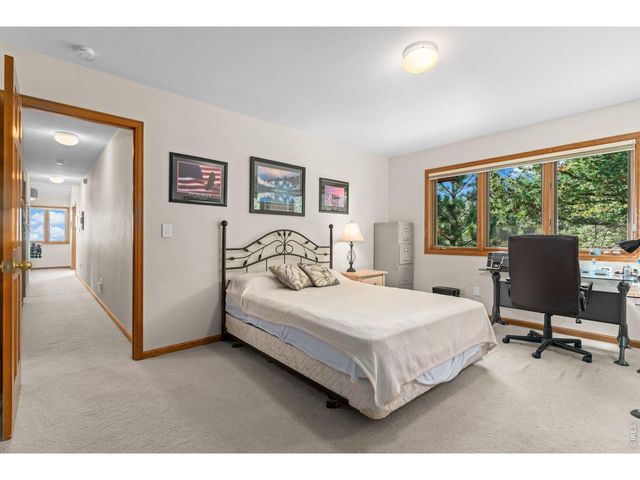 716 Brook Rd, Boulder, CO 80302
