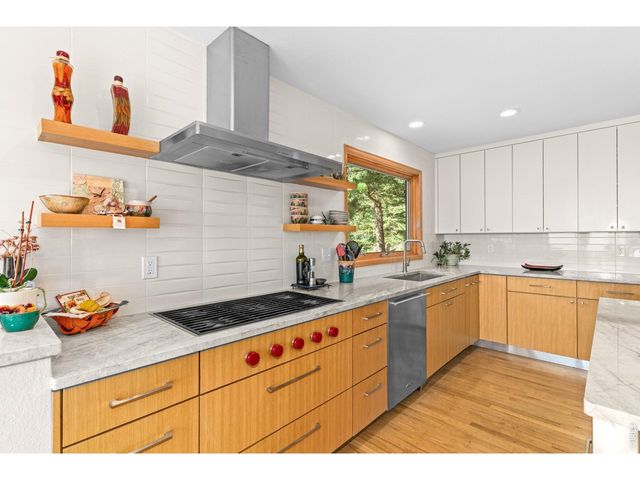 716 Brook Rd, Boulder, CO 80302