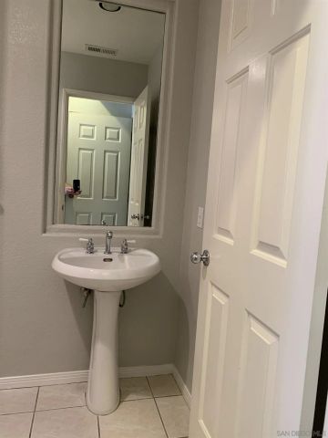 16134 Avenida Venusto 2, San Diego, CA 92128