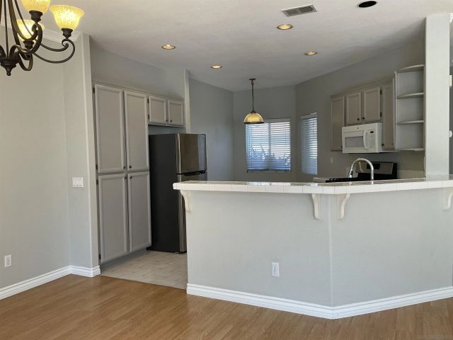 16134 Avenida Venusto 2, San Diego, CA 92128