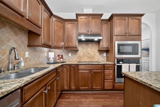 1121 BRISTOL WAY, Birmingham, AL 35242
