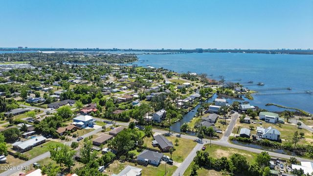 2704 Drummond Avenue, Panama City, FL 32405