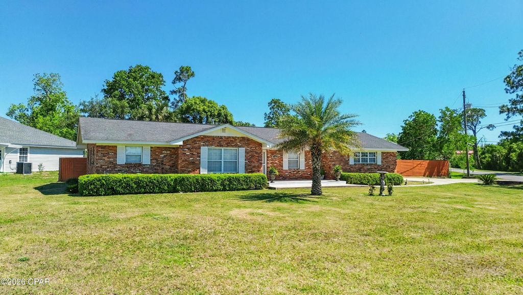 2704 Drummond Avenue, Panama City, FL 32405