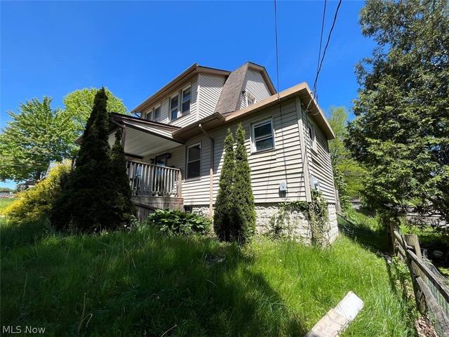 94 Beechwood Drive, Youngstown, OH 44512