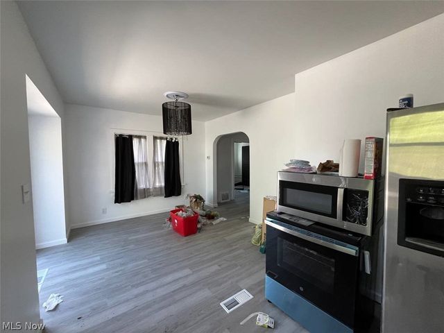 94 Beechwood Drive, Youngstown, OH 44512