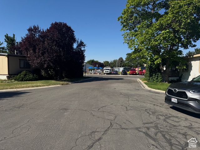 209 E JORDAN VIEW CIR #52, Sandy, UT 84070