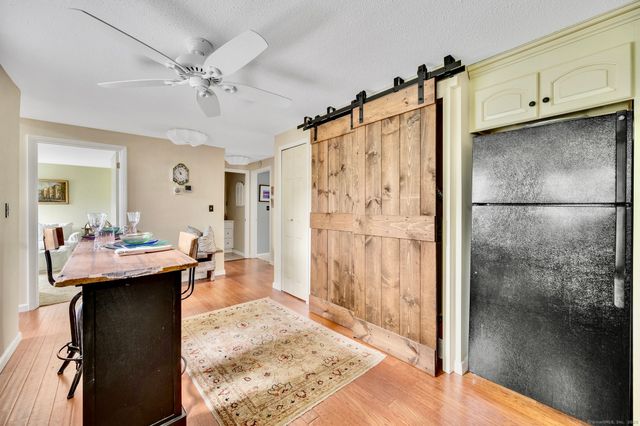 74 Hollister Way South 74, Glastonbury, CT 06033