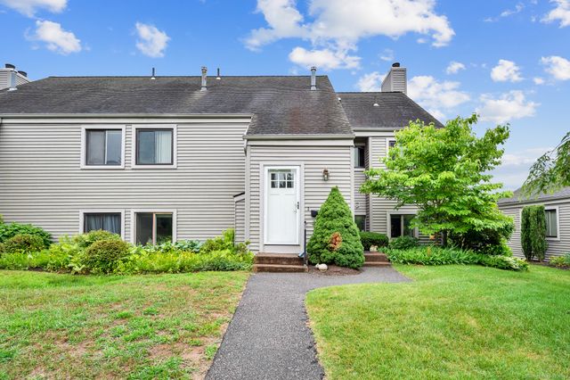 74 Hollister Way South 74, Glastonbury, CT 06033