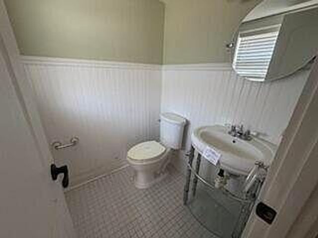 7300 NW 4th Place 105, Margate, FL 33063