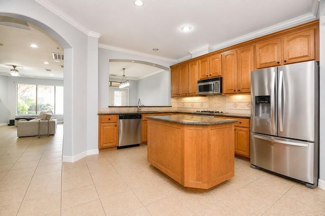 4212 Stonebridge Drive, Missouri City, TX 77459