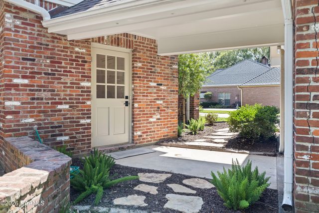 215 Spyglass Lane, Broussard, LA 70518