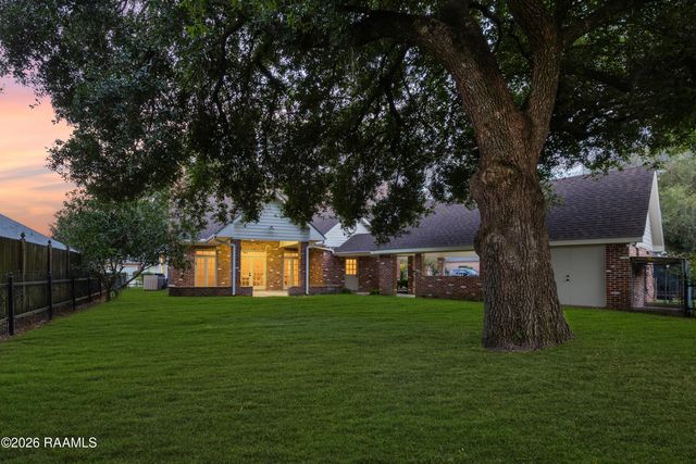 215 Spyglass Lane, Broussard, LA 70518