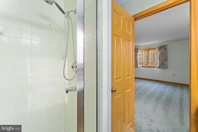 18903 MANCHESTER DR, Hagerstown, MD 21742