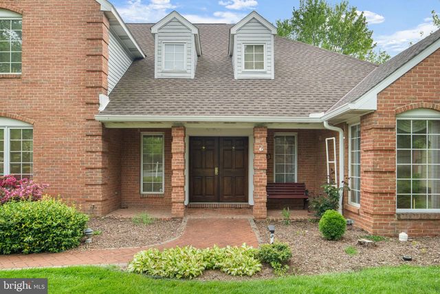 18903 MANCHESTER DR, Hagerstown, MD 21742