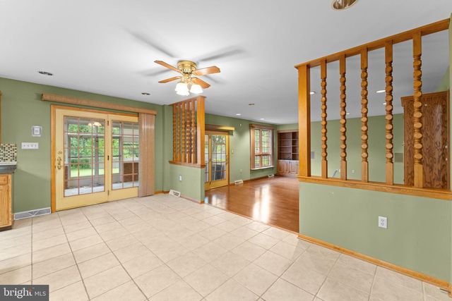 18903 MANCHESTER DR, Hagerstown, MD 21742