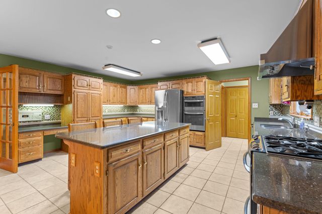 18903 MANCHESTER DR, Hagerstown, MD 21742